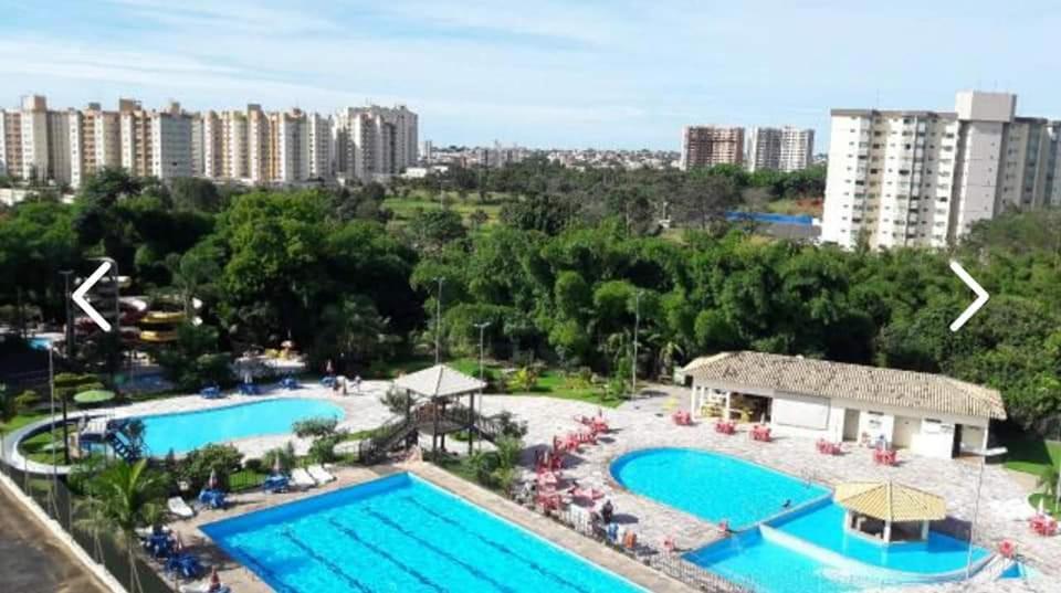 Golden Dolphin Express 5Pessoas Mais 1 Crianca Ate 5 Anos Com Toalhas E Roupas De Cama,Lencois, Travesseiros E Fronhas E 3 Parques Aquaticos Termais Limpeza Impostos E Taxas Ja Incluso Caldas Novas Exterior foto